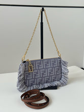 Load image into Gallery viewer, Baguette Pouch
