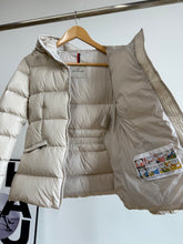 Load image into Gallery viewer, Avoce Jacket
