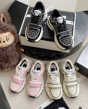Load image into Gallery viewer, CC Trainers
