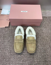 Load image into Gallery viewer, Shearling Loafers
