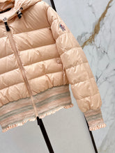 Load image into Gallery viewer, Jeypore Jacket

