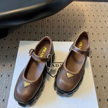 Load image into Gallery viewer, Leather Pumps
