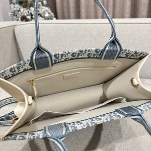 Book Tote
