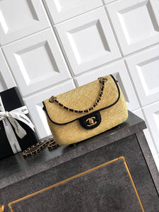 Raffia Classic Flap