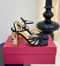 Load image into Gallery viewer, Gem Sandals
