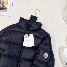 Load image into Gallery viewer, Petra Jacket
