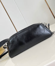 Load image into Gallery viewer, Vibe Pochette
