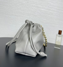 Load image into Gallery viewer, Flamenco Clutch
