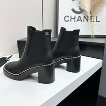 Load image into Gallery viewer, Leather Boots
