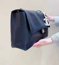 Load image into Gallery viewer, Maxi Flap Bag
