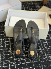 Load image into Gallery viewer, Leather Sandals
