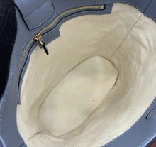 Load image into Gallery viewer, Medium Bucket Bag
