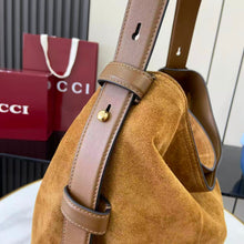 Load image into Gallery viewer, Beatrix Tote
