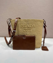 Load image into Gallery viewer, Raffia Bucket Bag
