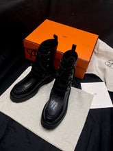 Load image into Gallery viewer, Land Boots
