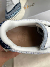 Load image into Gallery viewer, Nama Sneakers
