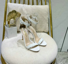 Load image into Gallery viewer, GR Sandals

