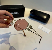 Load image into Gallery viewer, Logo Sunglasses
