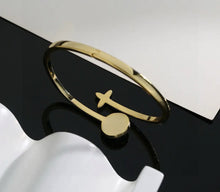 Load image into Gallery viewer, Logo Bracelet
