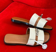 Load image into Gallery viewer, Giulia Sandals
