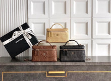 Load image into Gallery viewer, Trendy Vanity Raffia

