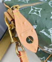 Load image into Gallery viewer, Speedy 40
