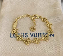 Load image into Gallery viewer, Logo Bracelet
