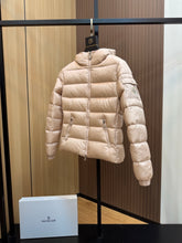 Load image into Gallery viewer, Gles Jacket
