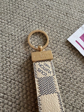 Load image into Gallery viewer, Ready to post
