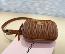Load image into Gallery viewer, Leather Bumbag
