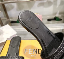 Load image into Gallery viewer, Baguette Sandals
