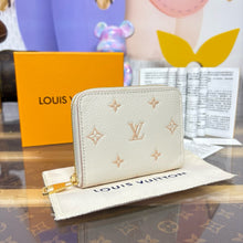 Load image into Gallery viewer, Zippy Coin Purse
