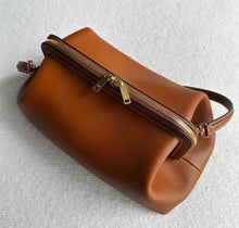 Load image into Gallery viewer, Leather Pouch
