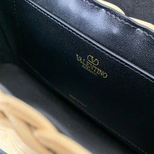 Load image into Gallery viewer, Raffia Crossbody Bag
