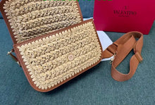 Load image into Gallery viewer, Raffia Shoulder Bag
