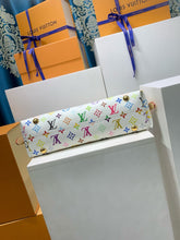 Load image into Gallery viewer, Carryall
