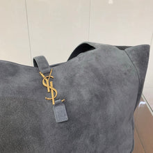 Load image into Gallery viewer, Bea Tote
