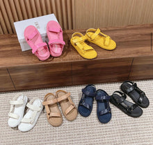 Load image into Gallery viewer, Wave Leather Sandals
