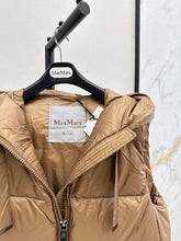 Load image into Gallery viewer, The Cube Gilet

