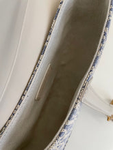 Load image into Gallery viewer, Saddle Bag
