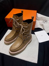 Load image into Gallery viewer, Land Boots
