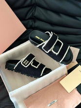 Load image into Gallery viewer, Crochet Sandals
