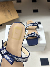 Load image into Gallery viewer, Cotton Sandals
