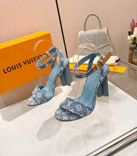 Load image into Gallery viewer, Silhouette Sandals
