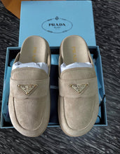 Load image into Gallery viewer, Suede Mules
