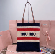 Load image into Gallery viewer, Crochet Tote
