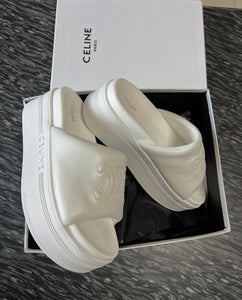 Triomphe Slides