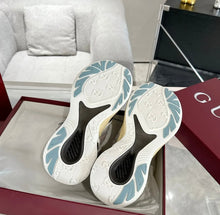 Load image into Gallery viewer, 2.0 Trainers

