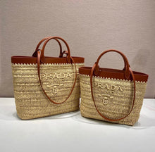 Load image into Gallery viewer, Raffia Tote
