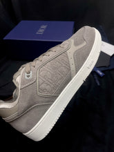 Load image into Gallery viewer, B27 Trainers
